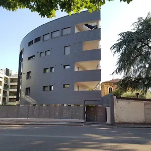 House 71 , Werona Włochy